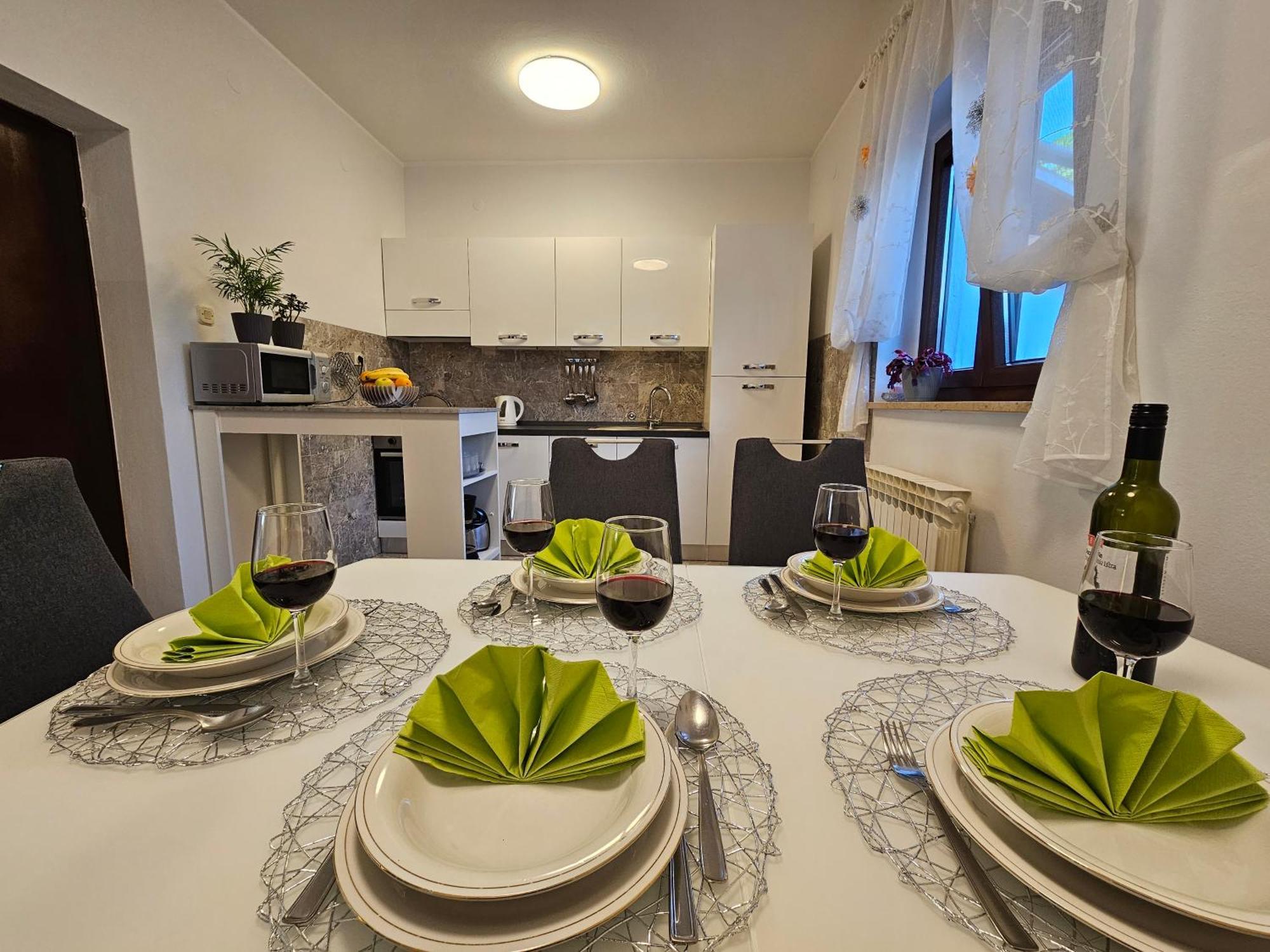 Apartment Tigo - 2 Bedrooms, 2 Bathrooms, Terrace And Big Garden Fazana Exterior photo